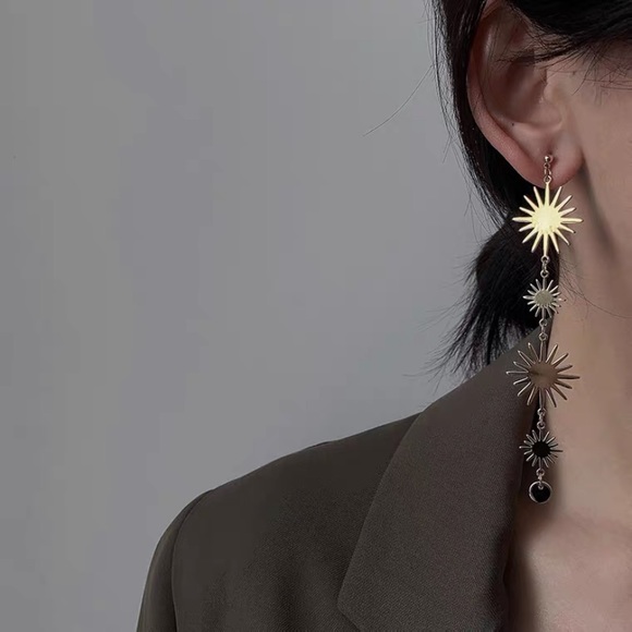 💕last one Sunny Earrings Minimalist - Picture 4 of 11